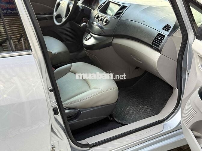Mitsubishi Grandis 2005 2.4 AT - 117000 km