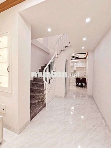 bán nhà đẹp lê hồng phong hẻm oto