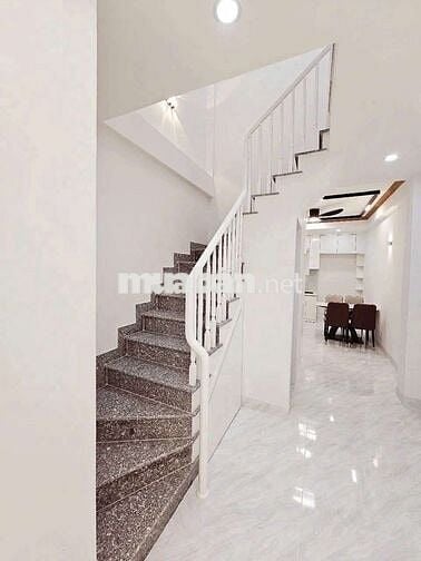 bán nhà đẹp lê hồng phong hẻm oto