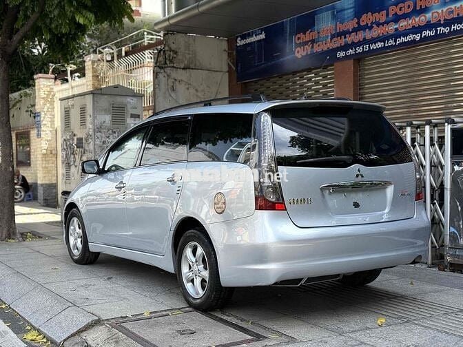 Mitsubishi Grandis 2005 2.4 AT - 117000 km