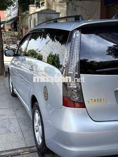 Mitsubishi Grandis 2005 2.4 AT - 117000 km