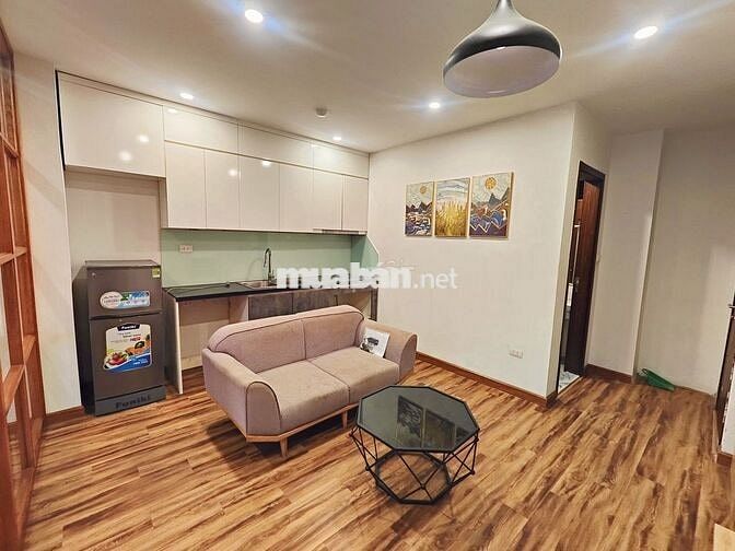 Cho thuê 1N1K 45m2 ban công thoáng, full đồ, 1/11 trống, CẦU GIẤY