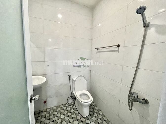 🏢 CHO THUÊ NHÀ KINH DOANH 4 TẦNG MẶT TIỀN THÍCH QUẢNG ĐỨC,GIÁ 50 TRIỆU
