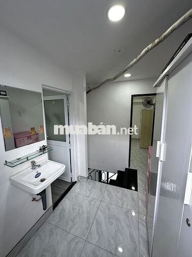 Bán Nhà Hẻm Xe Hơi Thoáng Mát, Đường Nguyễn Văn Ràng - Nhà Bè
