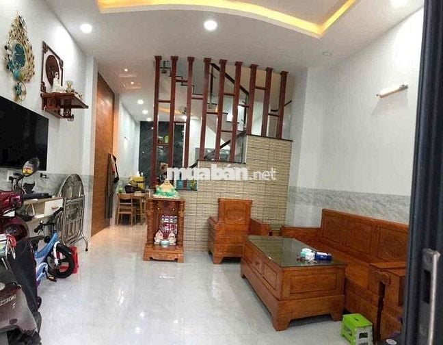 Bán Căn Nhà 3 Tầng Bình chiểu Thủ Đức, 3 PN, 3 WC, Hòn Công Đầy Đủ.
