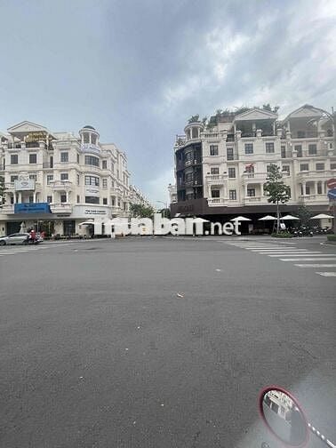 Cho thuê căn góc 2 mặt tiền đường số 3 khu Cityland Park Hill
