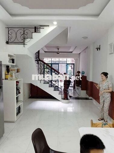 MÌNH CHO THUÊ NHÀ ĐẸP, ĐƯỜNG OTO RẺ VƯỜN LÀI, Q.TÂN PHÚ, CHỈ 10 TRIỆU