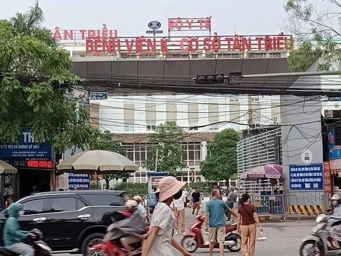 Bán gấp 2 tầng (02 căn hộ T1+2) sổ đỏ, KD phục vụ khách K Tân Triều