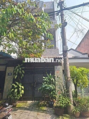 Nhà phố 3 tầng 4,5m x 18m. Mặt tiền Đường Hiệp Thành 31 sát Công Viên