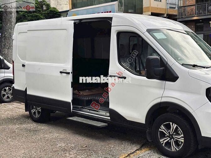 Ford Transit 2025 Van
