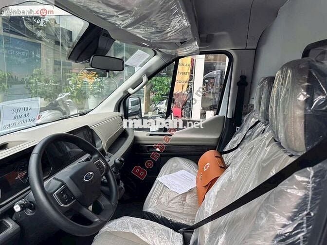 Ford Transit 2025 Van