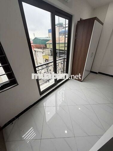 Bóc tem CCMN 25m2 Full đồ có tủ lạnh. Ban công tại Định Công Thượng