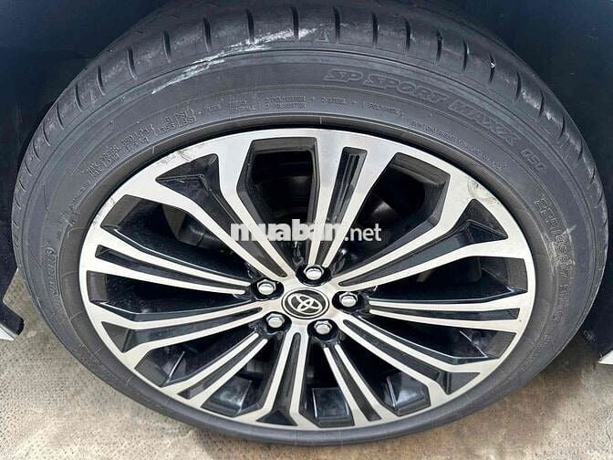 Toyota Corolla Altis 1.8V 2022 xem xe thương lượng