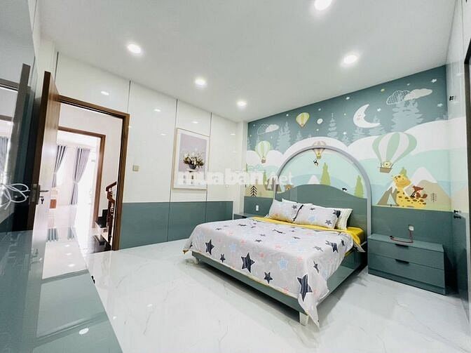 Rẻ nhất khu vực - xây 3 lầu không có căn thứ 3 - ngay khu dân trí cao.