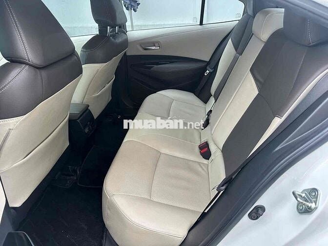 Toyota Corolla Altis 1.8V 2022 xem xe thương lượng