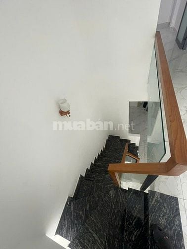 BÁN NHÀ SỔ HỒNG 1 TỶ 500 - RẺ NHẤT PHƯỜNG HIỆP THÀNH QUẬN 12