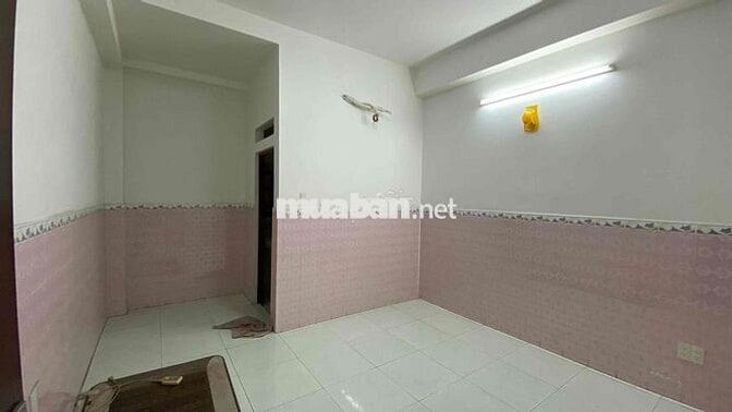 Cho thuê phòng/nguyên căn, 18-25m^2, kế GO Dĩ An, KTX Khu B