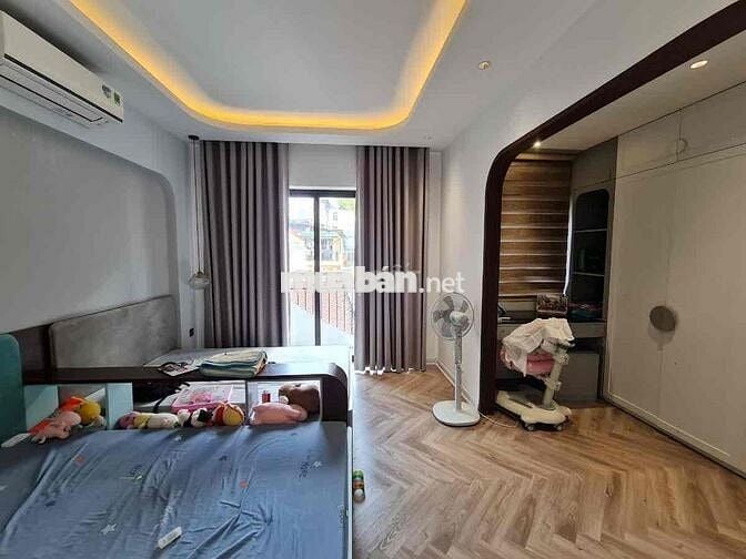 🏡ĐỐNG ĐA – NGÕ THÔNG – MẶT TIỀN RỘNG  – SÁT PHỐ – NỘI THẤT XỊN - Ô CHỜ