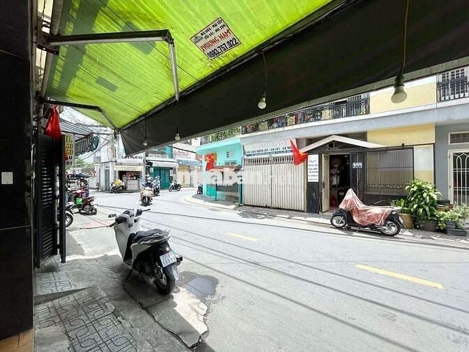 Mặt tiền Nguyễn Văn công gần chợ ,mới đẹp thích hợp Kd đa ngành nghề