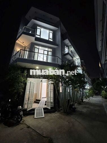 Tôi chính chủ cần bán gấp căn nhà ngay chợ bình chánh,75mv,hẻm oto 6m,