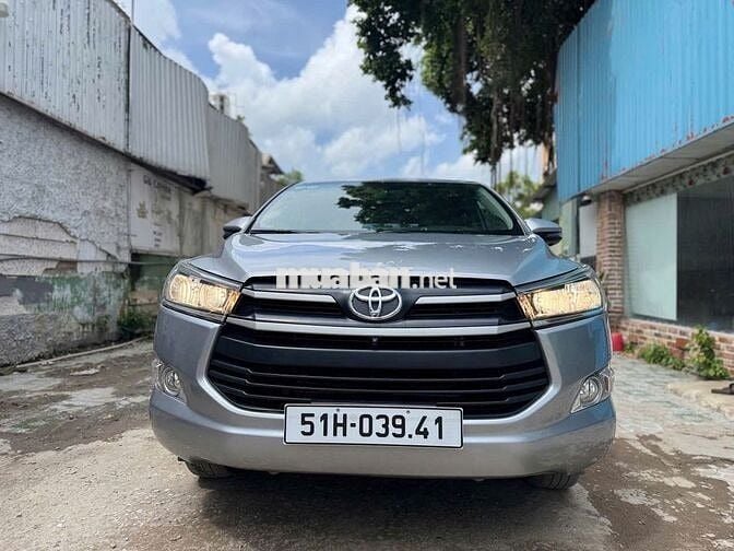 Toyota Innova 2.0G đời xe: 2019 Số tự động 8 chỗ