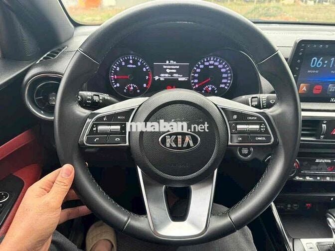 Kia Cerato 2020 2.0 AT Premium  - 68000 km
