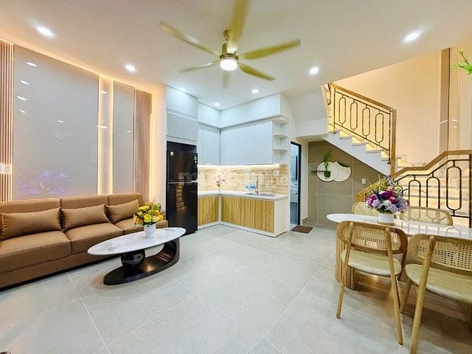 CHÍNH CHỦ BÁN NHÀ 227/NGUYỄN TƯ GIẢN ĐÚC 2 LẦU ST HẺM XE TẢI THÔNG