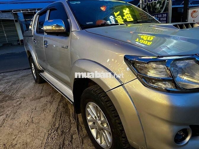 Toyota Hilux 2013 2.5E 4x2 MT - 80000 km