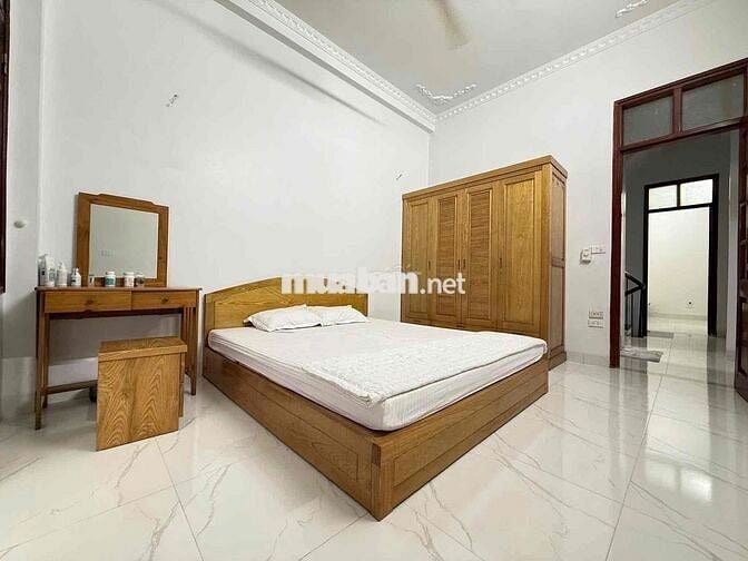 🎈CẦU GIẤY MẶT NGÕ - Ô TÔ VÀO NHÀ - 42M- LÔ GÓC 3 THOÁNG