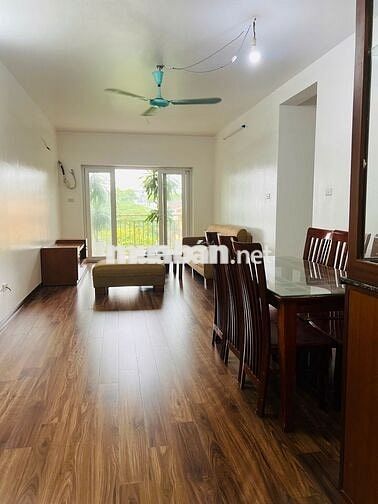 Bán chung cư CT18 KĐT Việt Hưng,100m, Lô Góc, Full nội thất.Giá 5.x tỷ