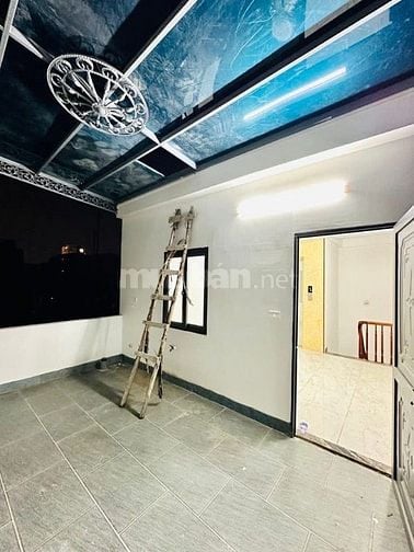 Siêu phẩm Nghi Tàm, 37m X 5t thang máy, 8.9 tỷ 