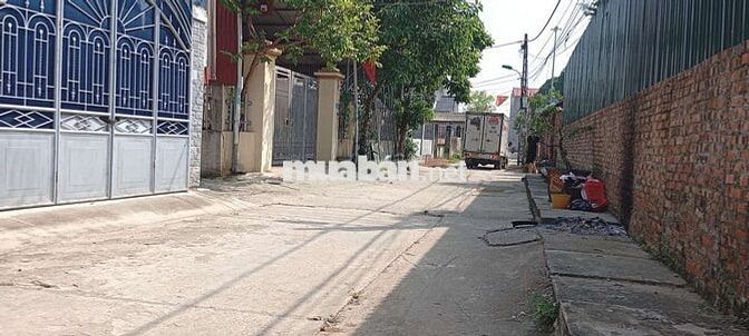 Bán đất full thổ, tặng nhà đẹp long lanh. Lô góc đỉnh cao Bán đất full thổ, tặng nhà đẹp long lanh. Lô góc đỉnh cao