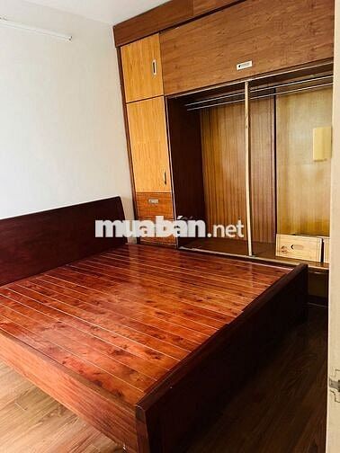 Bán chung cư CT18 KĐT Việt Hưng,100m, Lô Góc, Full nội thất.Giá 5.x tỷ