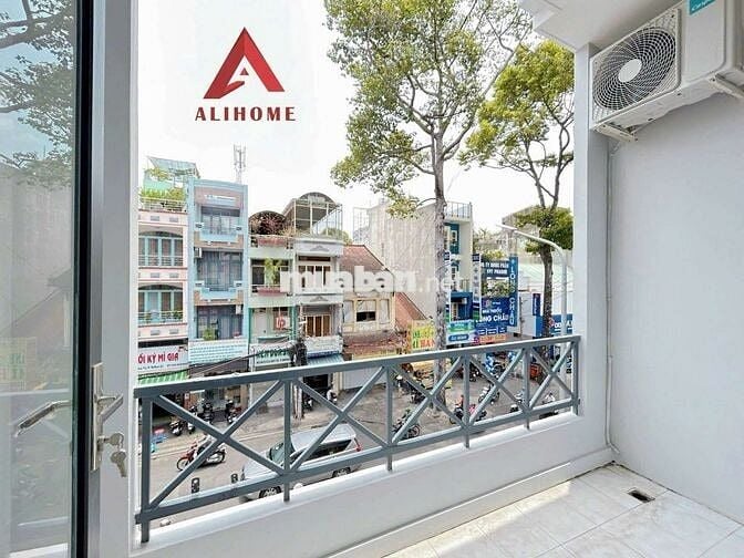 1PN mặt tiền Nguyễn Huy Tự kế chợ Đakao, giáp cầu Bông Tân Định Quận 1