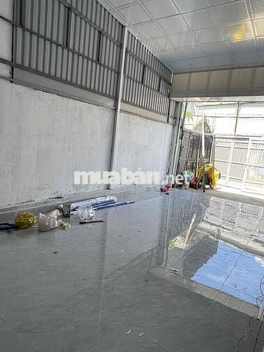 Cho thuê kho xưởng 4m sâu 30m gần Ngã ba bầu