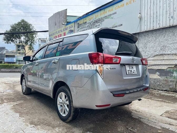 Toyota Innova 2.0G đời xe: 2019 Số tự động 8 chỗ