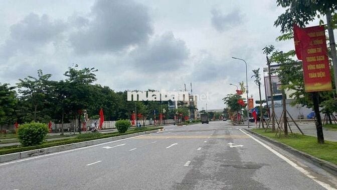Bán đất full thổ, tặng nhà đẹp long lanh. Lô góc đỉnh cao