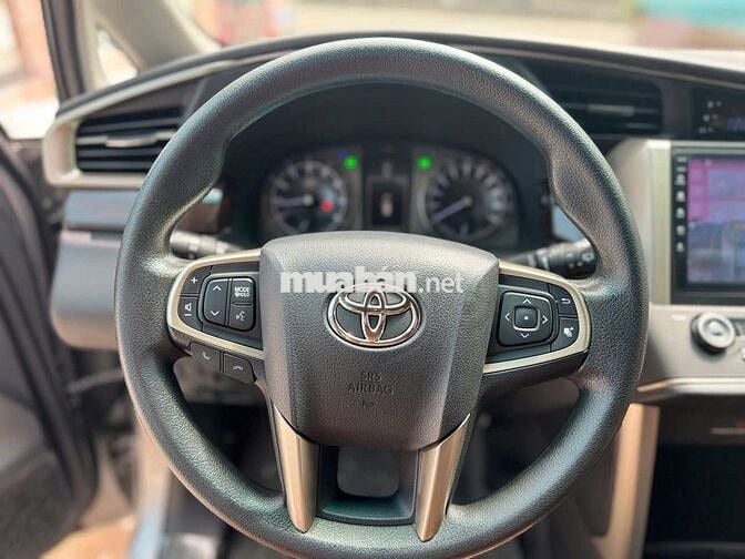 Toyota Innova 2.0G đời xe: 2019 Số tự động 8 chỗ