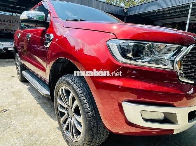 EVEREST TITANIUM ĐỎ MẬN 2021 NHẬP THÁI