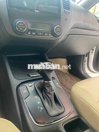 Kia Cerato 2017 Signature 1.6 AT - 67000 km