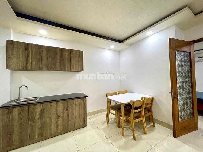 2 Phòng Ngủ - 80m2 - Ban Công - Hầm Xe- Thang Máy- Full Nội Thất