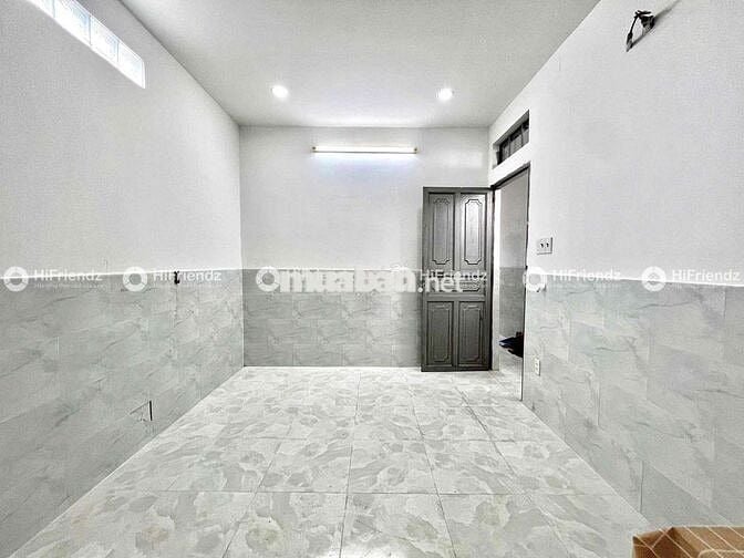 Stuido Free Dịch Vụ/Xe - Thêm máy lạnh - Ngay Hoà Bình - Sẵn Nội Thất