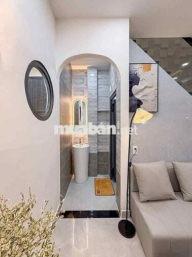 HẺM 1 TRỤC - NGANG 5m - NHÀ ĐẸP XÁCH VALI VÀO Ở LIỀN - - GẦN MẶT TIỀN