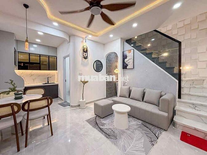 HẺM 1 TRỤC - NGANG 5m - NHÀ ĐẸP XÁCH VALI VÀO Ở LIỀN - - GẦN MẶT TIỀN