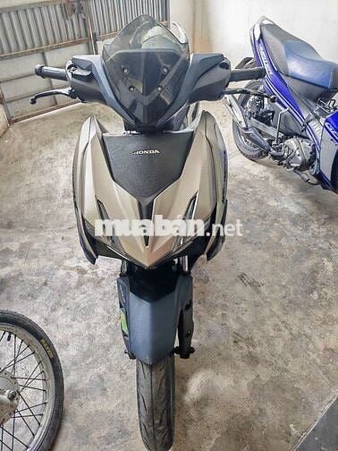 cần tiền nên bán xe lại winner x abs