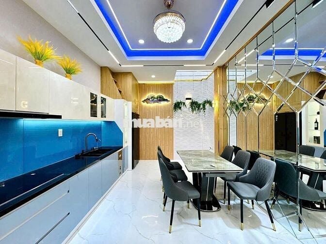 CHO THUÊ NHÀ MẶT TIỀN KINH DOANH TRUNG TÂM Q5