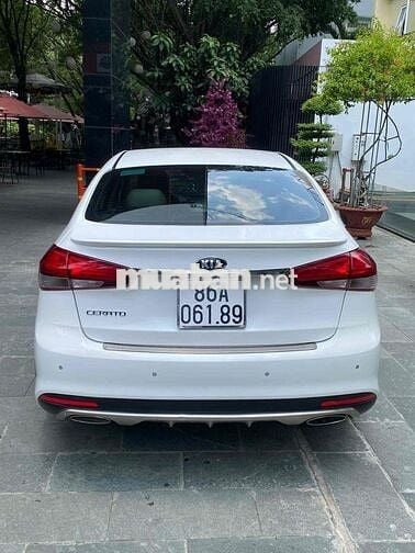 Kia Cerato 2017 Signature 1.6 AT - 67000 km