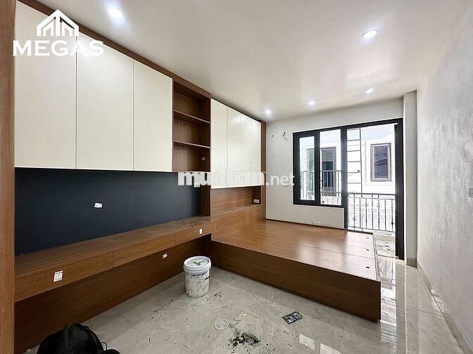 CHO THUÊ 1 NGỦ 1 KHÁCH ĐẦY ĐỦ NỘI THẤT MỚI TINH TRUNG KÍNH -VINCOM TDH