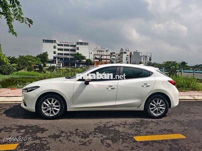 Mazda 3 2018 1.5 AT - 47000 km