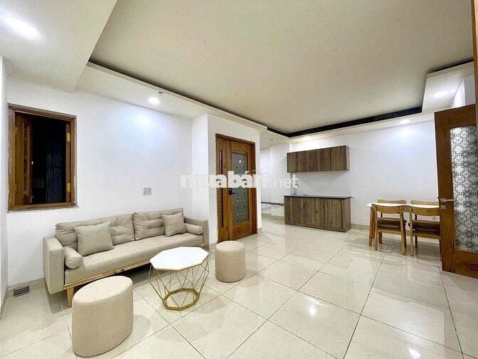 2 Phòng Ngủ - 80m2 - Ban Công - Hầm Xe- Thang Máy- Full Nội Thất